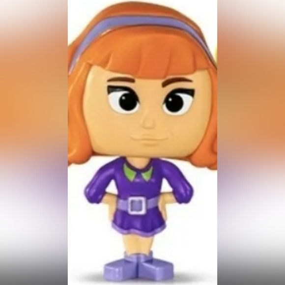 NEW! McDonald's DAPHNE Bobblehead from 2021 Scooby Doo Happy Meal Toy Collection - Picture 2 of 2